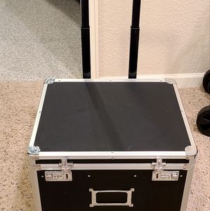 Vaultz Locking Mobile Wheelie Chest, Letter/Legal - Black